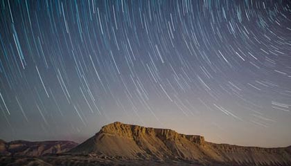 j9九游真人游戏第一品牌登录入口冲击三大赛单打首冠！王楚钦4-0横扫林昀儒，晋级世乒赛男单四强