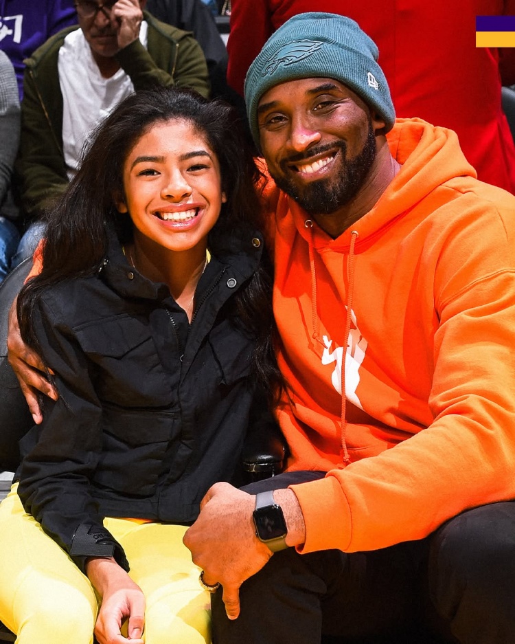 j9九游会老哥俱乐部交流欧文缅怀科比Gigi：上帝拥有你们 我内心感觉很平静