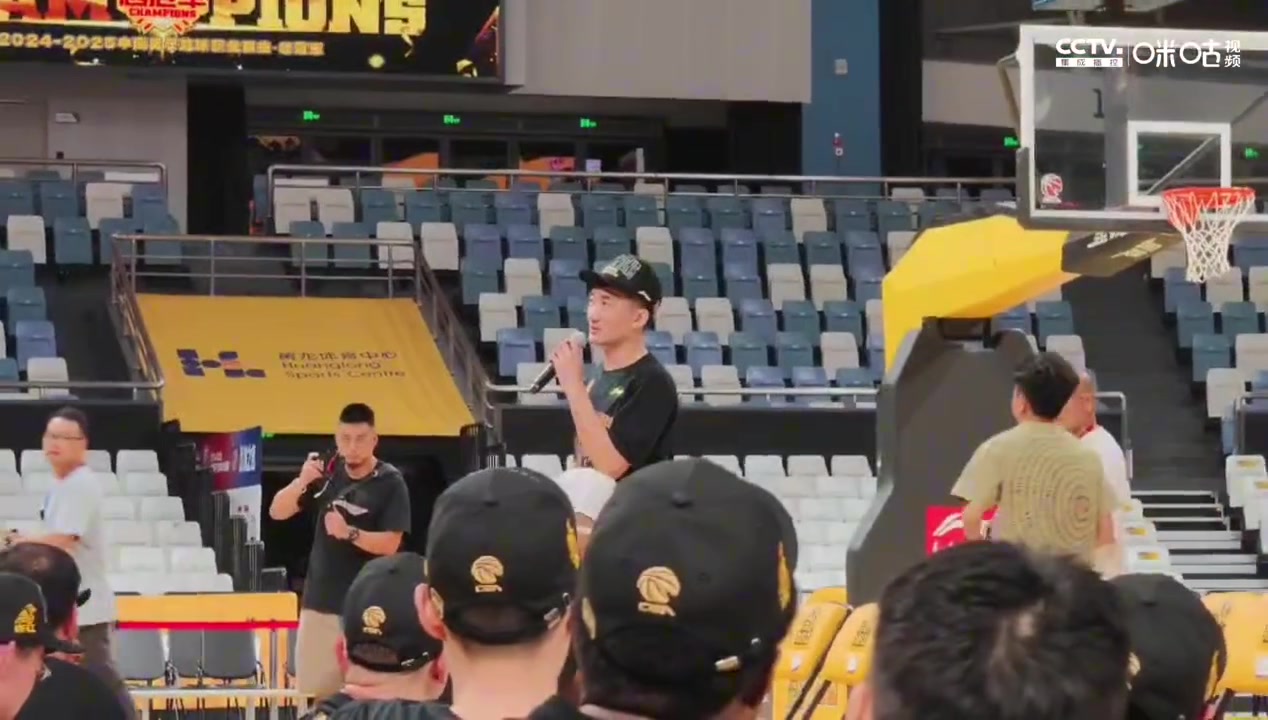 九游会·j9官方网站孙铭徽：昨晚终场哨声响起的时候 觉得一切付出都值得